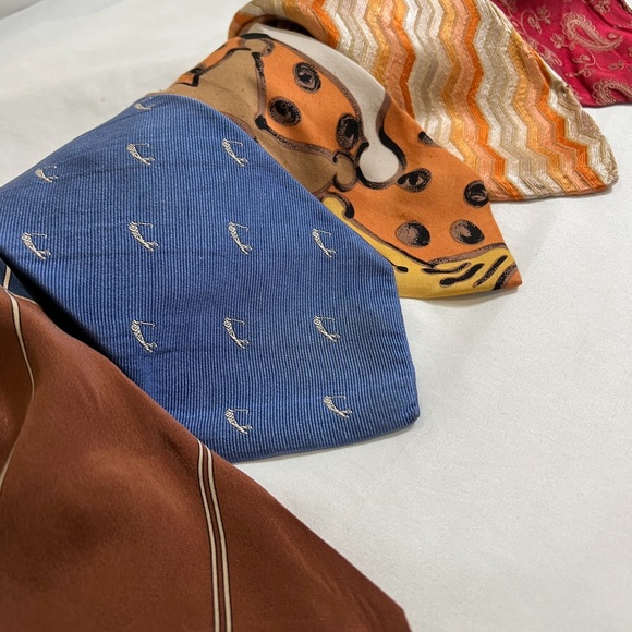 Assorted Patterned Tie Set - Picture 2 of 3